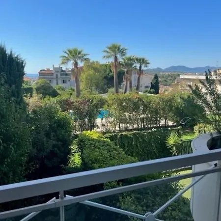 Terrasse Vue - A Quelques Minutes De Cannes